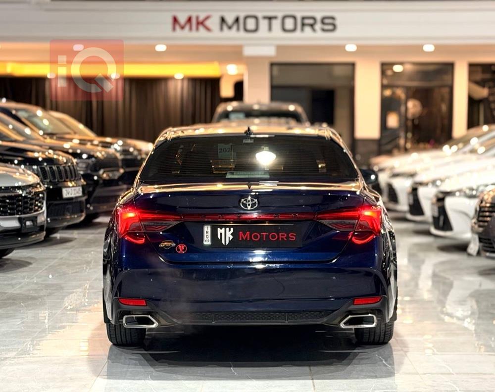 تويوتا أفالون